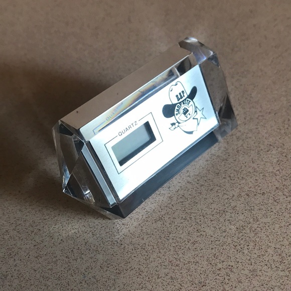 LCD Quartz Crystal Clock Shoprite - Picture 3 of 5